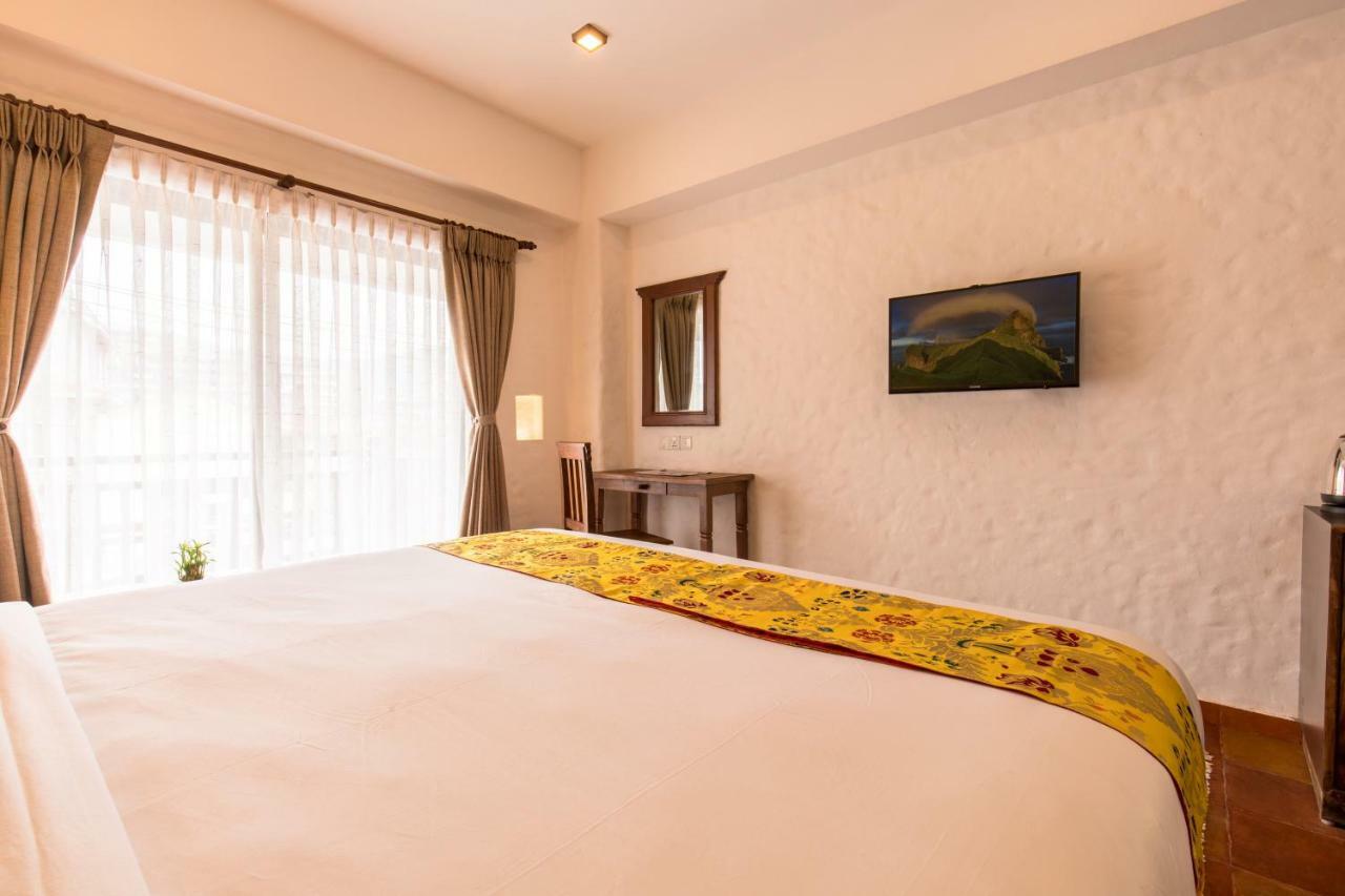 Hotel Mala Покхара Экстерьер фото