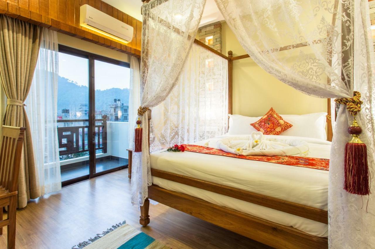 Hotel Mala Покхара Экстерьер фото