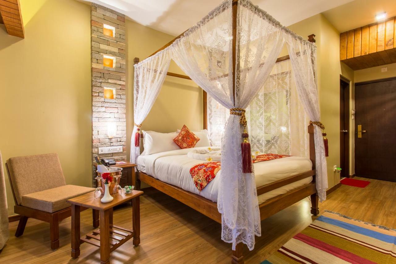 Hotel Mala Покхара Экстерьер фото