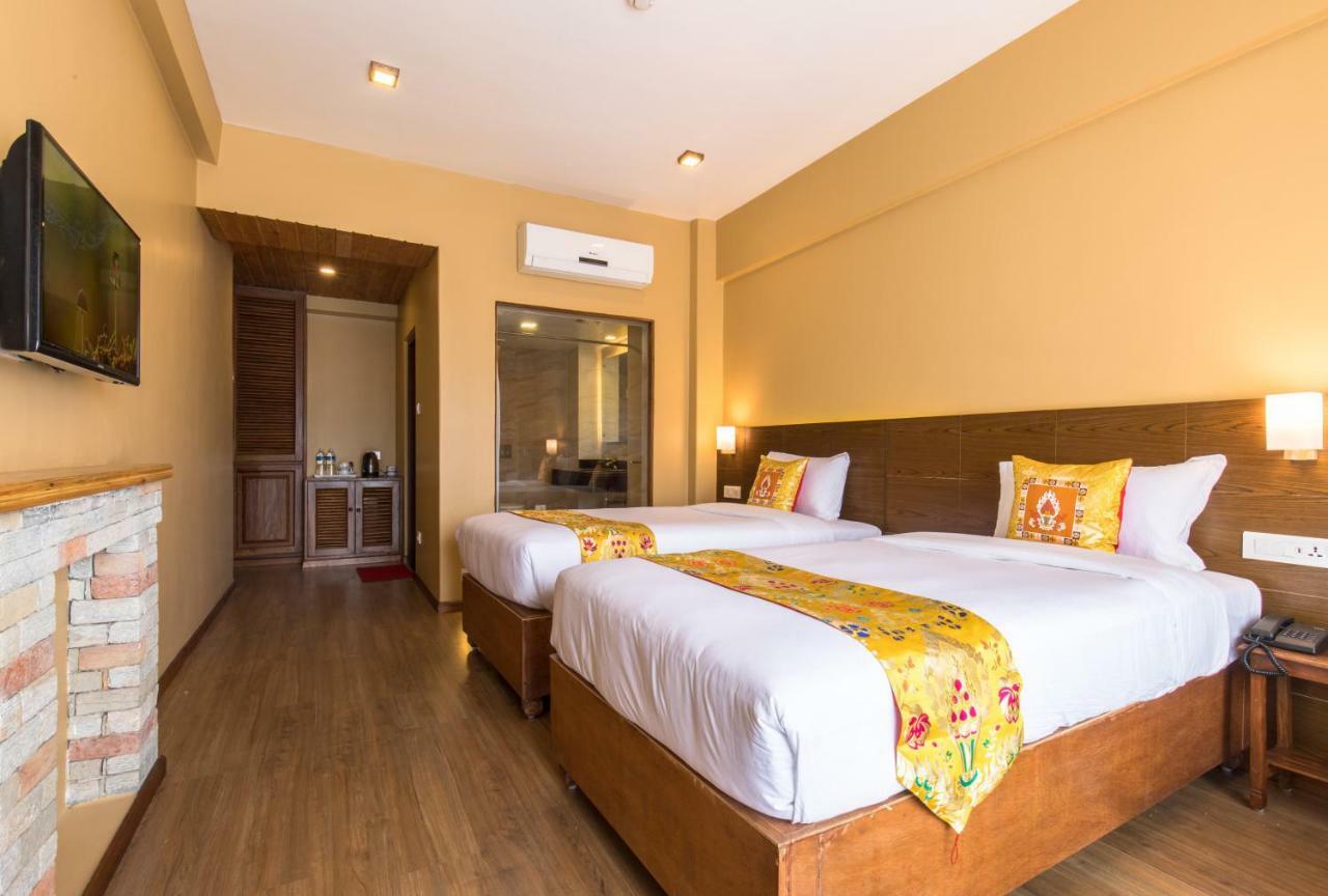 Hotel Mala Покхара Экстерьер фото