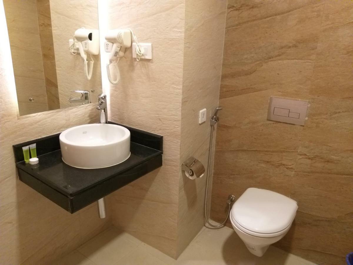 Hotel Mala Покхара Экстерьер фото